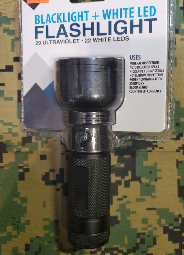 BLACKLIGHT & WHITE LED FLASHLIGHT