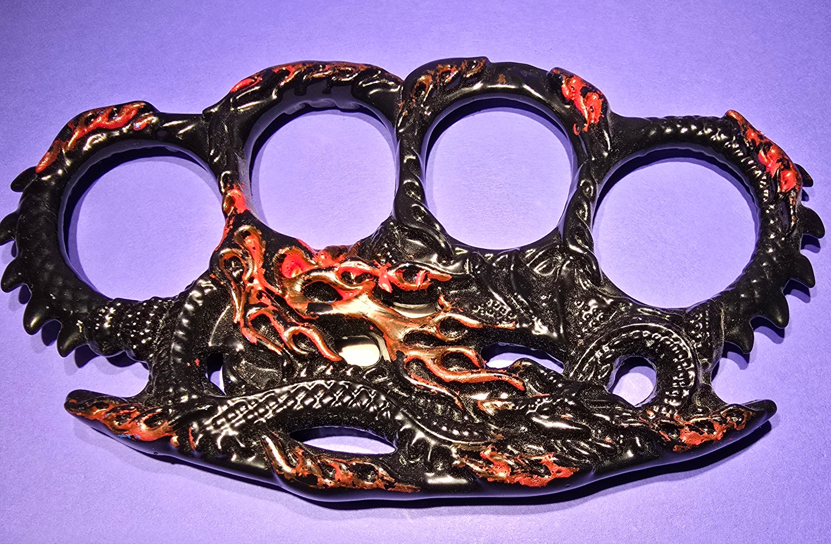 DRAGON KNUCKLE PAPER WEIGHT