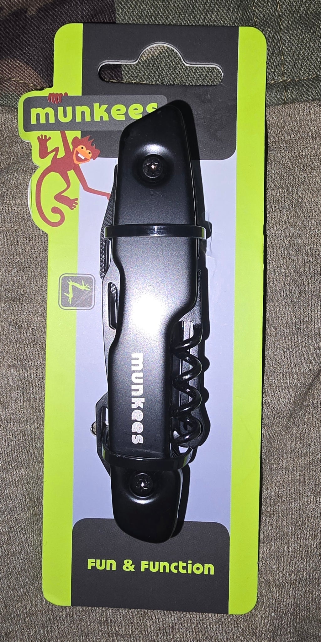 Munkees Swiss Knife Black Line
