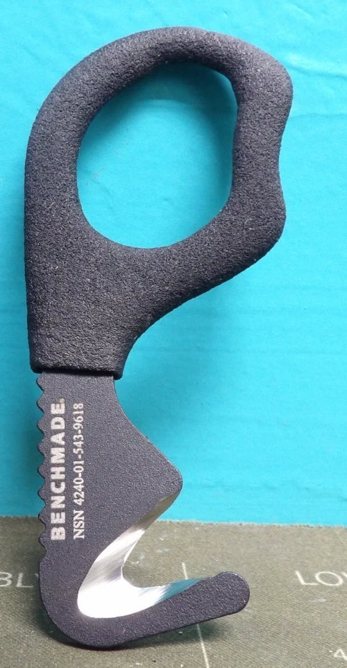 BENCHMADE RESCUE HOOK 7BLKW STRAP CUTTER WITH SHEALTH