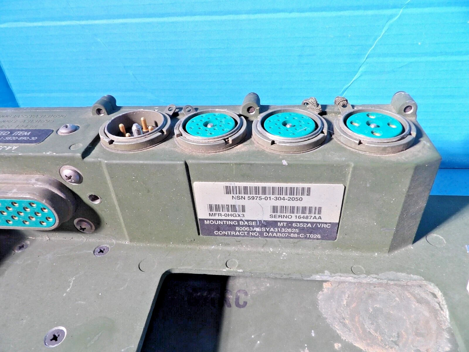RADIO MOUNTING BASE MT-6352A/VRC POWER TRAY SINCGARS MTG HMMWV LMTV HUMVEE