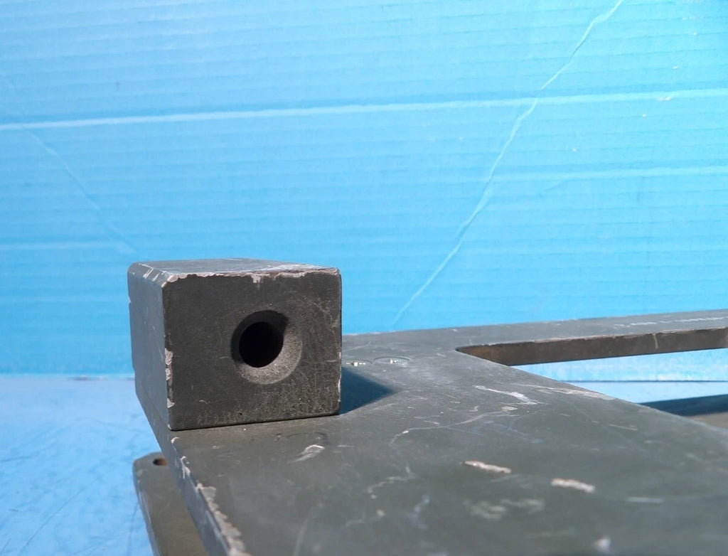 MILITARY DRS AN/UYK-128(V)3 08002B1250 ELECTRICAL MOUNTING BASE BFT BLUE FORCE