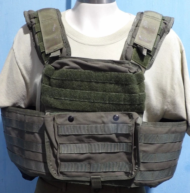 MSA PARACLETE CVC MOLLE PLATE CARRIER SMOKE GREEN ONE SIZE