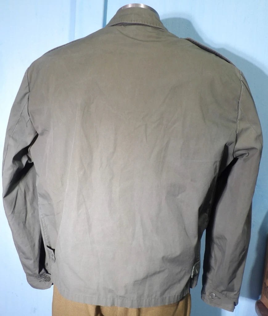 US ARMY AG217 WATER REPELLENT JACKET SIZE 46R OD GREEN