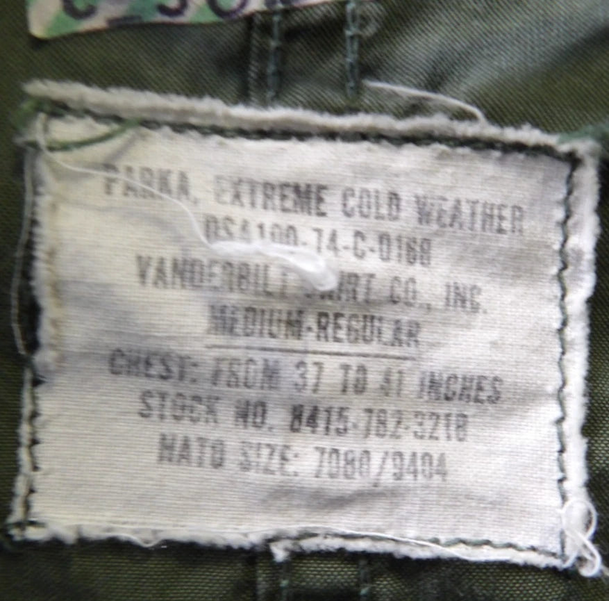 VINTAGE US ARMY EXTREME COLD WEATHER PARKA MEDIUM REG FISHTAIL PARKA VIETNAM ERA