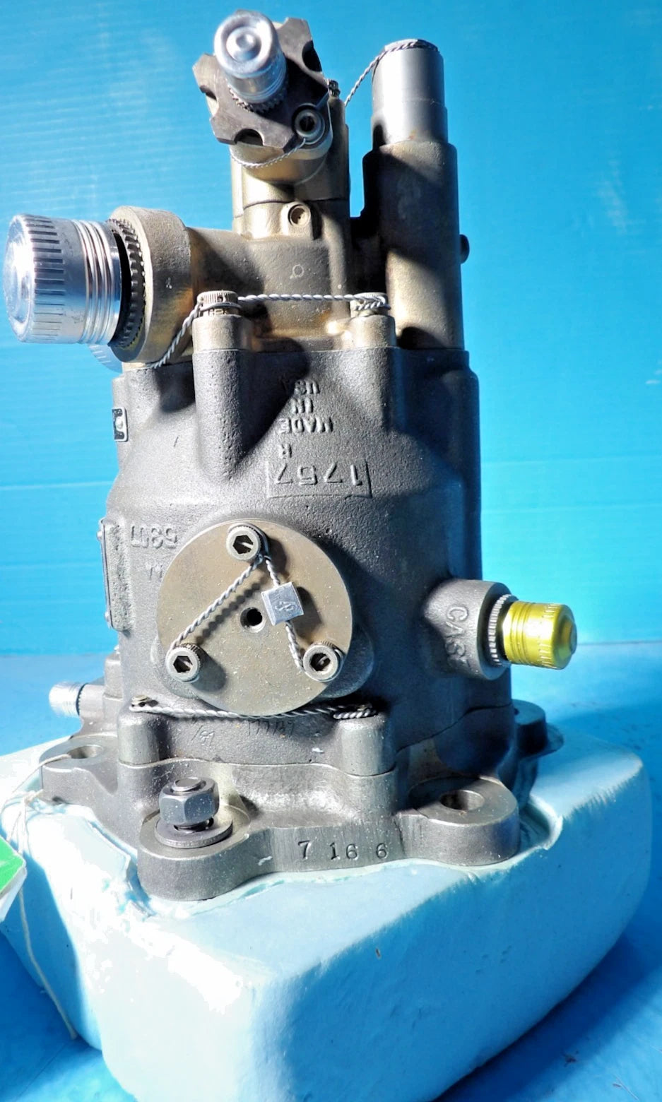 CH47 CHINOOK MOTOR PUMP NSN:1650-01-119-7429 STARTERPUMP HYDRALIC PN 64WK02005-5