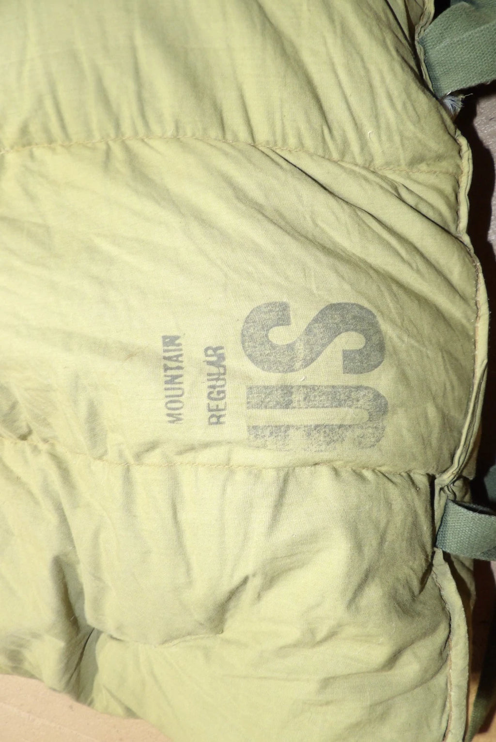 VTG U.S ARMY 1967 MOUNTAIN DOWN MUMMY SLEEPING FEATHERFILLED TYPE 1 M-1949