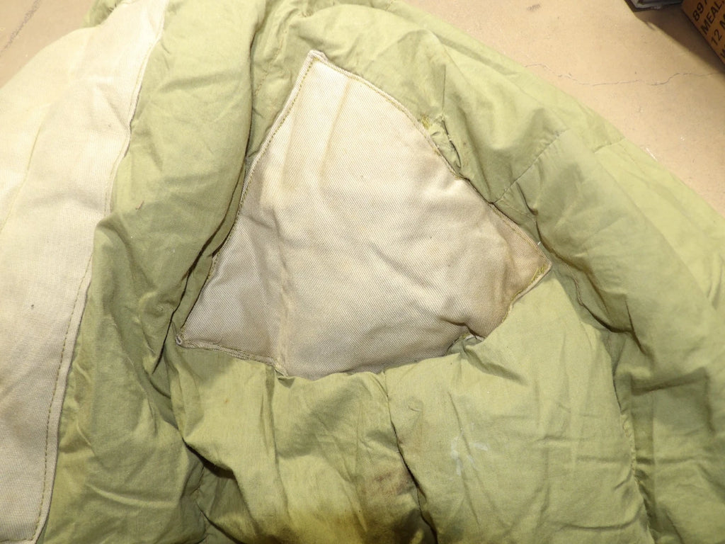 VTG U.S ARMY 1967 MOUNTAIN DOWN MUMMY SLEEPING FEATHERFILLED TYPE 1 M-1949