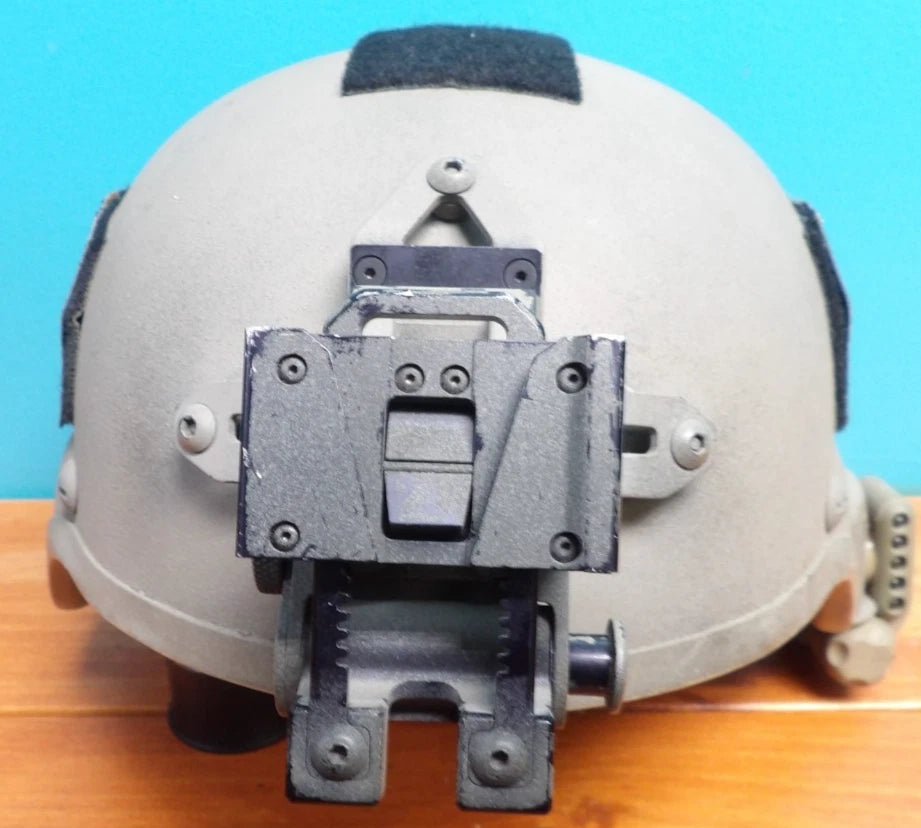 MSA TC 2000 ACH HELMET TAN LEVEL IIIA W/ SUREFIRE HELM LIGHT & WILCOX MOUNT