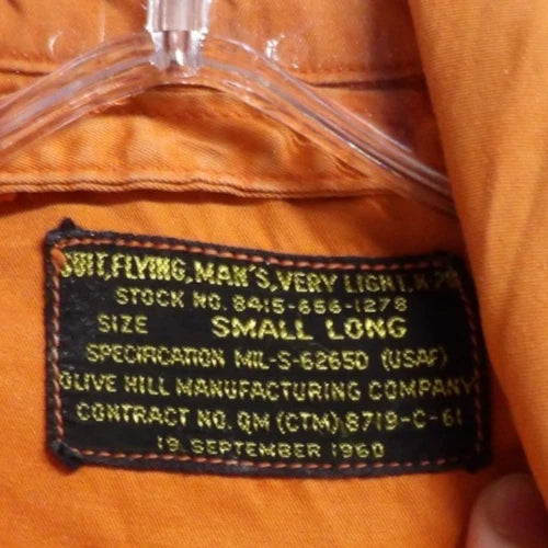VINTAGE ORANGE USAF K-2B VERY LIGHT FLIGHT SUIT VIETNAM ERA COVERALLS SMALL LONG